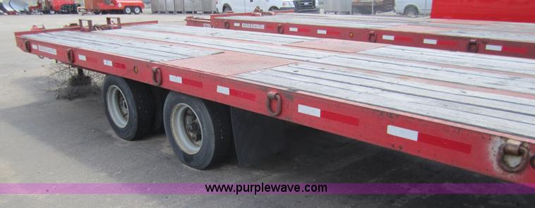image for item 3094 1999 Evaco 20 ton trailer