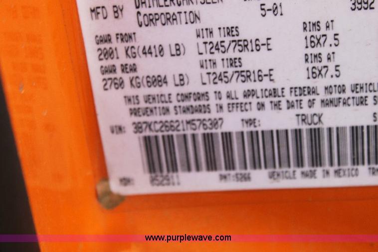 image for item 6093 2001 Dodge Ram 2500 pickup truck