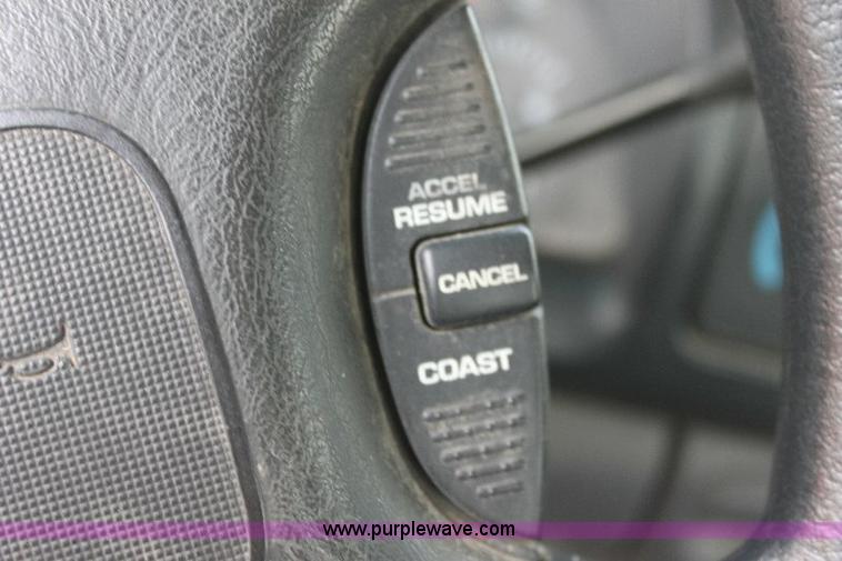 image for item 6094 2001 Dodge Ram 2500 pickup truck