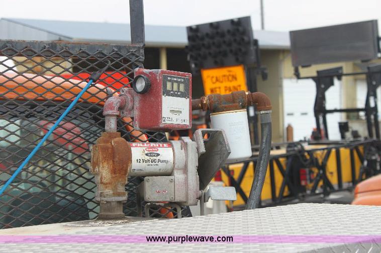 image for item 6094 2001 Dodge Ram 2500 pickup truck