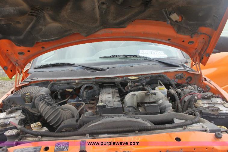 image for item 6094 2001 Dodge Ram 2500 pickup truck