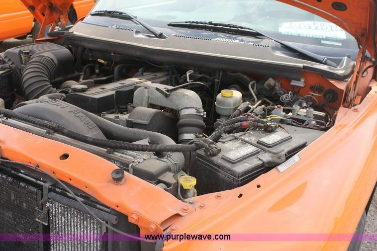 image for item 6096 2001 Dodge Ram 2500 pickup truck