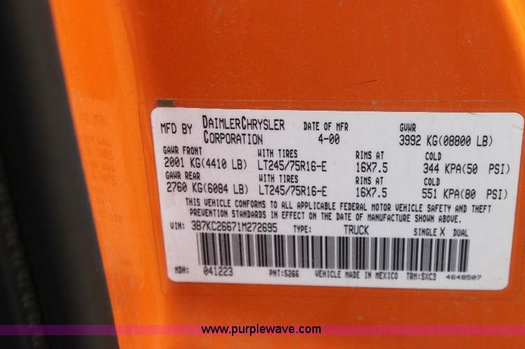 image for item 6096 2001 Dodge Ram 2500 pickup truck