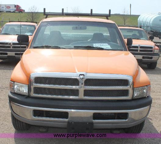 image for item 6099 2001 Dodge Ram 2500 pickup truck
