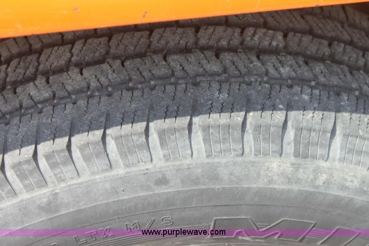 image for item 6099 2001 Dodge Ram 2500 pickup truck