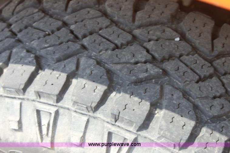 image for item 6099 2001 Dodge Ram 2500 pickup truck