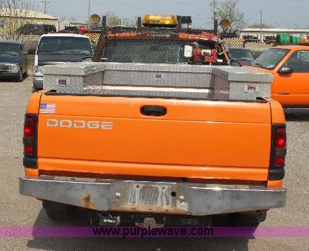 image for item 6100 2001 Dodge Ram 2500 pickup truck