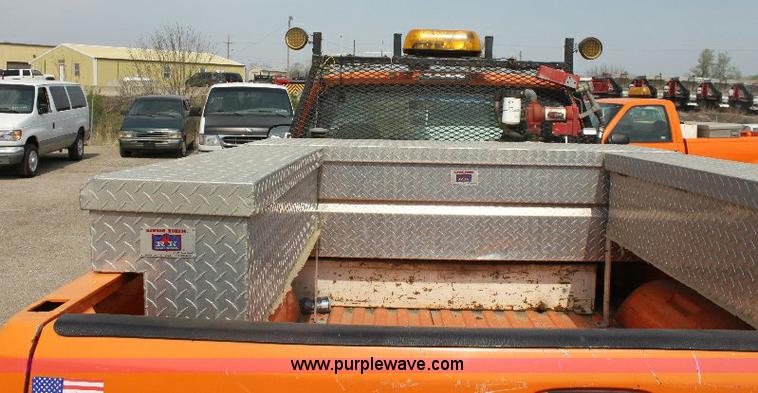 image for item 6100 2001 Dodge Ram 2500 pickup truck