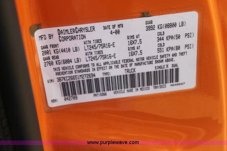 image for item 6100 2001 Dodge Ram 2500 pickup truck