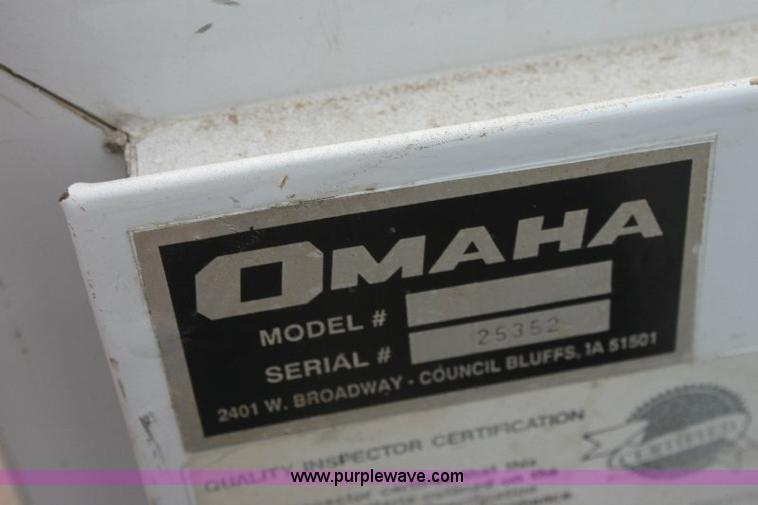 image for item 6102 2000 Chevrolet C3500 pickup truck