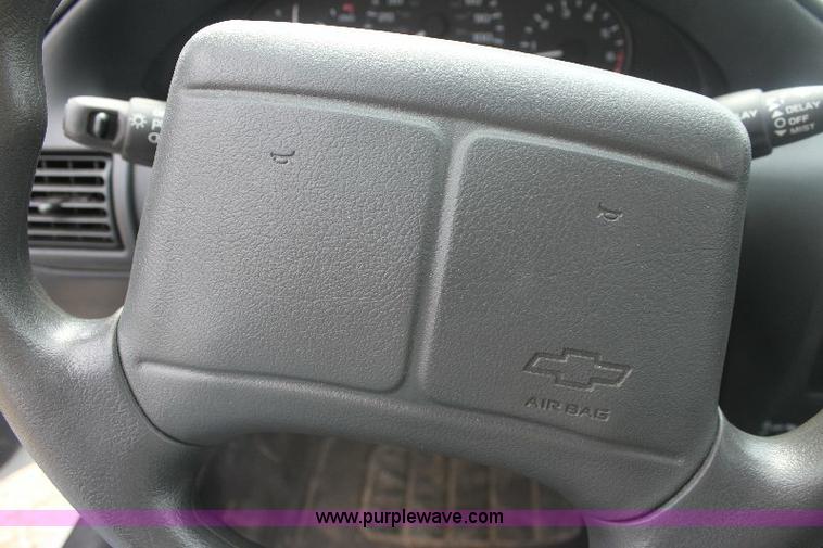 image for item 6103 2002 Chevrolet Cavalier