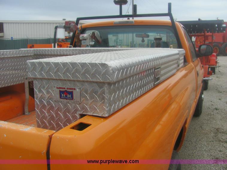 image for item 6162 2001 Dodge Ram 2500 pickup truck