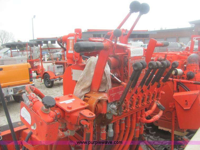 image for item 6163 1994 LeeBoy 1000BH asphalt paver