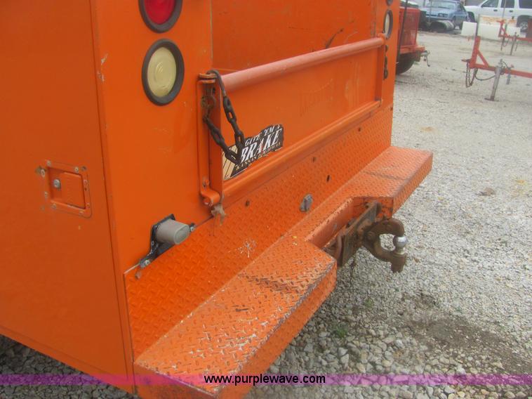 image for item 6164 1999 Chevrolet C2500 Silverado pickup truck