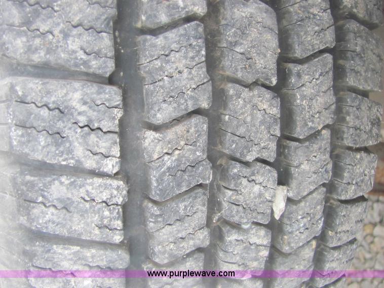 image for item 6164 1999 Chevrolet C2500 Silverado pickup truck