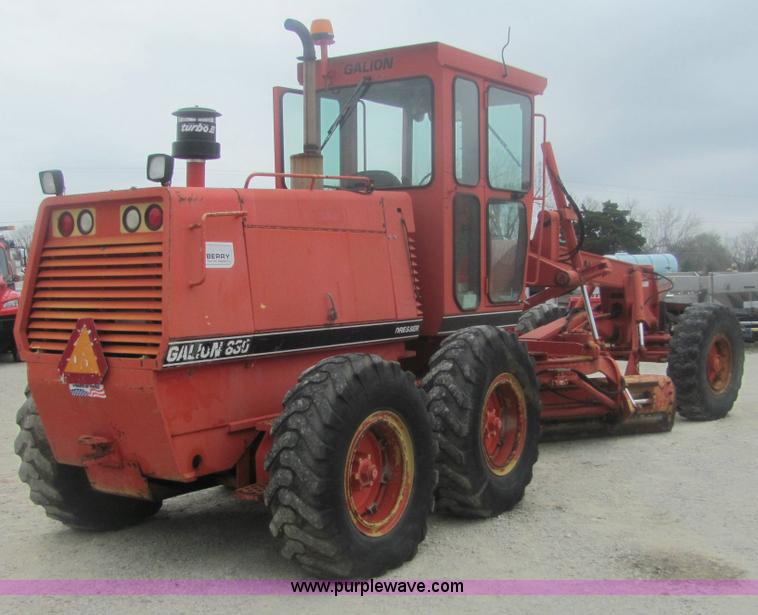 image for item 6165 1995 Galion 830 motor grader