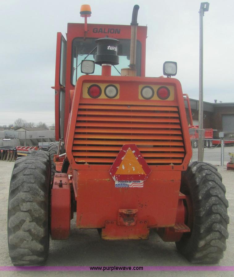 image for item 6165 1995 Galion 830 motor grader