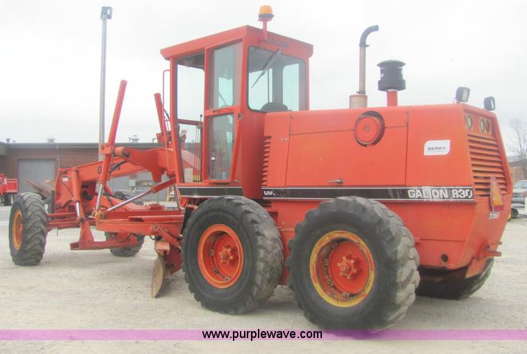 image for item 6165 1995 Galion 830 motor grader