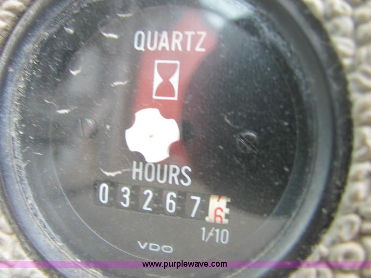 image for item 6168 1996 Champion 710A motor grader