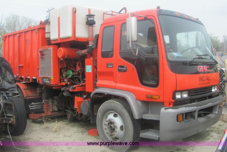 image for item 6170 2002 GMC T7500 street sweeper