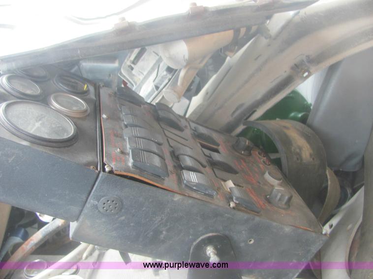 image for item 6170 2002 GMC T7500 street sweeper