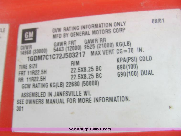 image for item 6170 2002 GMC T7500 street sweeper