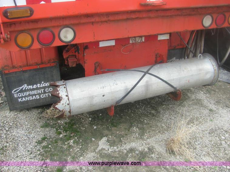 image for item 6170 2002 GMC T7500 street sweeper