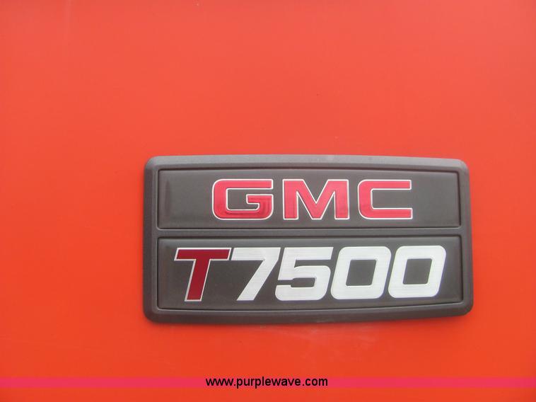 image for item 6170 2002 GMC T7500 street sweeper