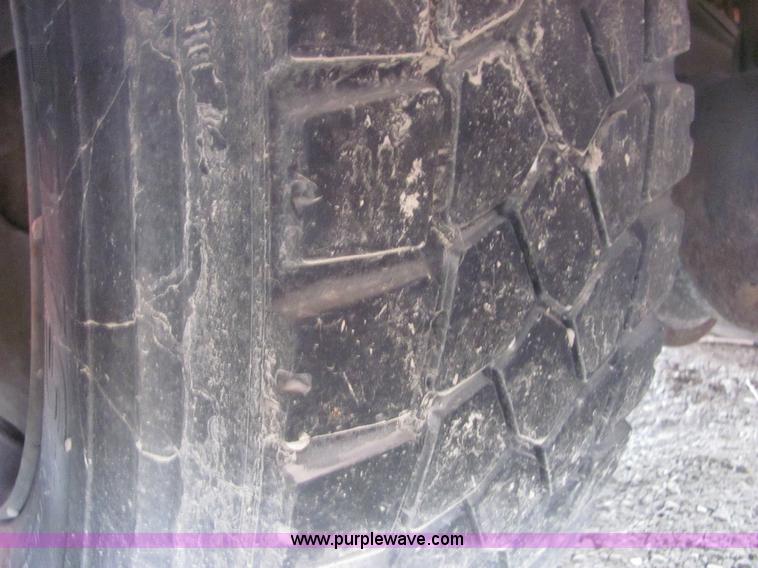 image for item 6170 2002 GMC T7500 street sweeper