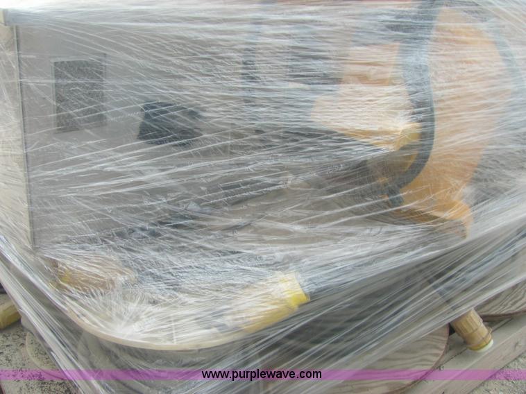 image for item 6172 Durasig portable traffic signal system