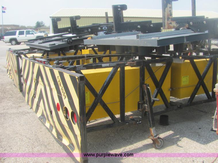 image for item 6191 Enabs Safe-Stop crash attenuator