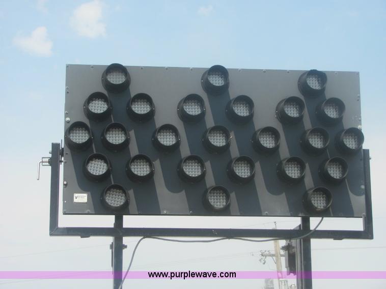 image for item 6195 2001 John Tomas crash attenuator