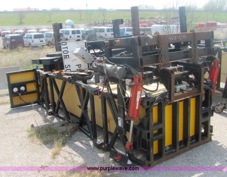 image for item 6196 Enabs Safe-Stop crash attenuator