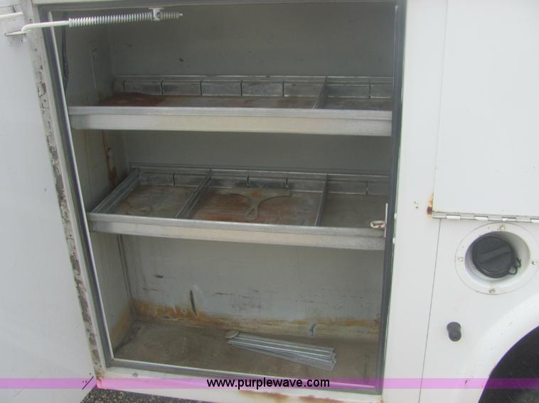 image for item 6201 2001 Chevrolet Silverado C2500HD pickup truck