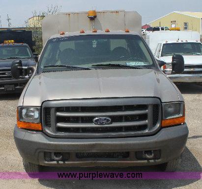 image for item 6252 1999 Ford F350 Super Duty pickup truck