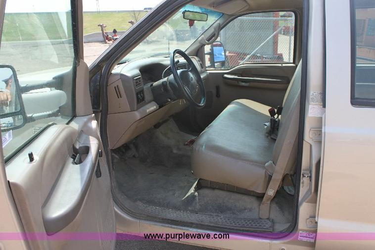 image for item 6252 1999 Ford F350 Super Duty pickup truck