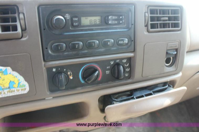 image for item 6252 1999 Ford F350 Super Duty pickup truck