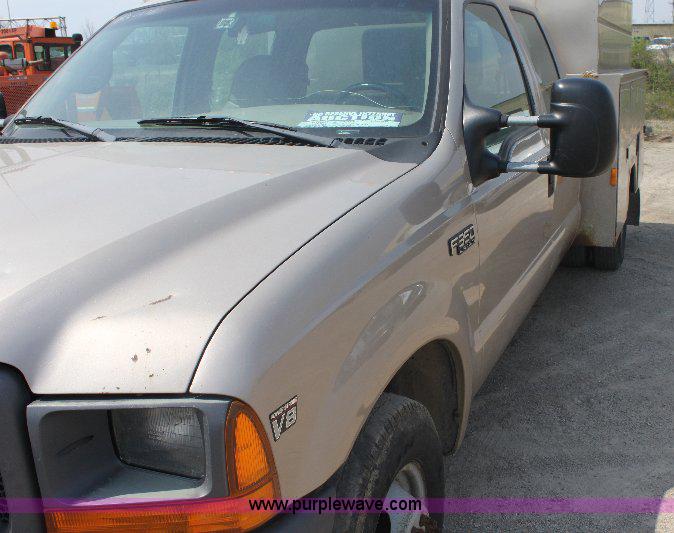 image for item 6252 1999 Ford F350 Super Duty pickup truck