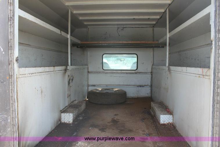 image for item 6252 1999 Ford F350 Super Duty pickup truck