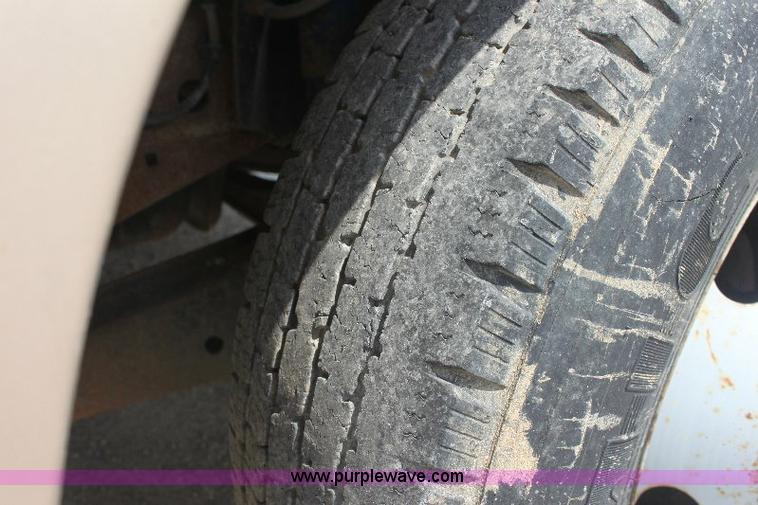 image for item 6252 1999 Ford F350 Super Duty pickup truck