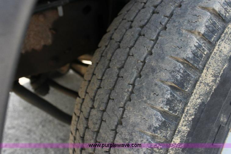 image for item 6252 1999 Ford F350 Super Duty pickup truck