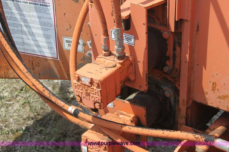image for item 6253 1999 Brush Bandit 200 wood chipper