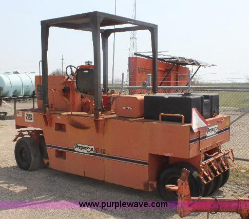 image for item 6254 1991 Ferguson 912 pneumatic roller