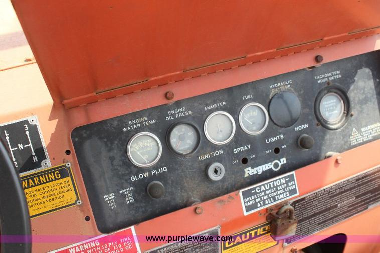 image for item 6254 1991 Ferguson 912 pneumatic roller