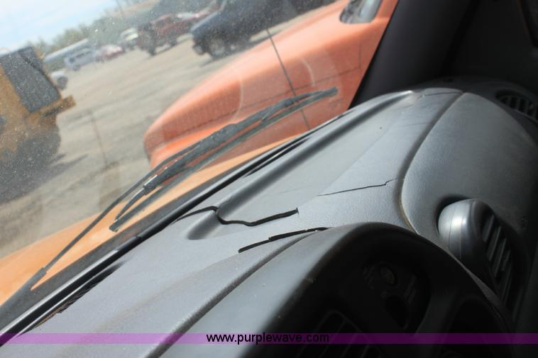 image for item 6271 2001 Dodge Ram 2500 pickup truck