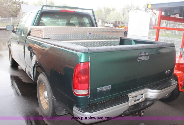 image for item 6307 1999 Ford F150 extended cab pickup truck