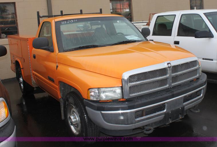 image for item 6308 2001 Dodge Ram 2500 pickup truck