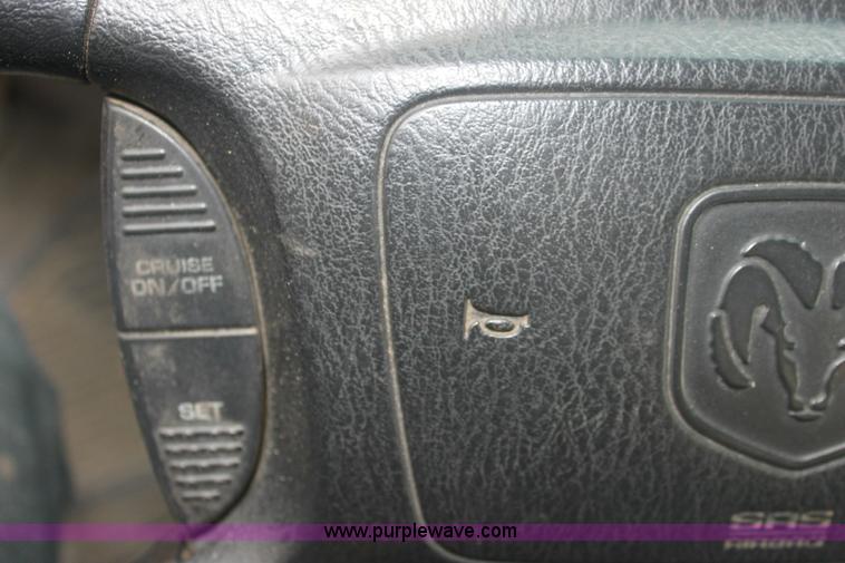 image for item 6308 2001 Dodge Ram 2500 pickup truck