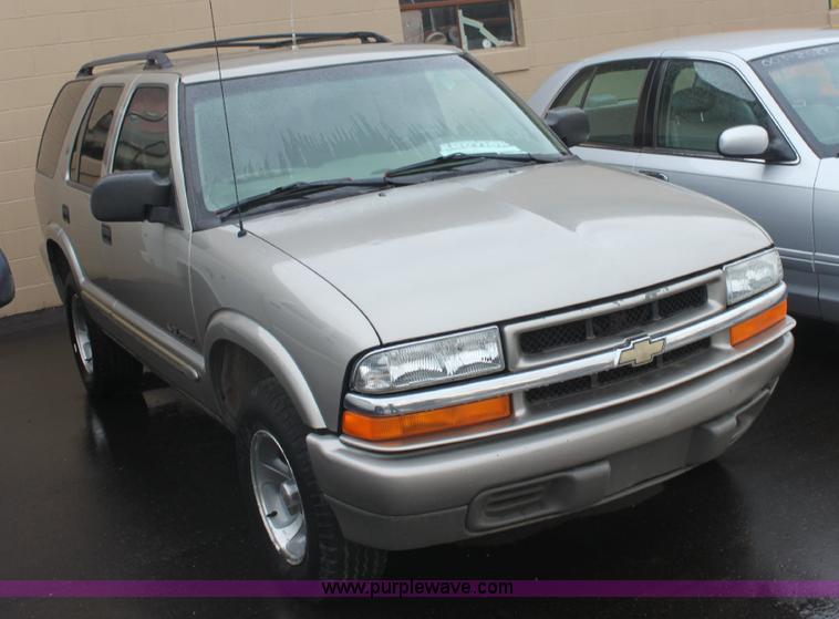image for item 6309 2002 Chevrolet Blazer LS SUV