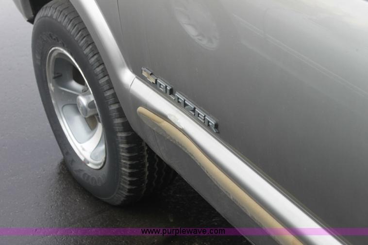 image for item 6309 2002 Chevrolet Blazer LS SUV